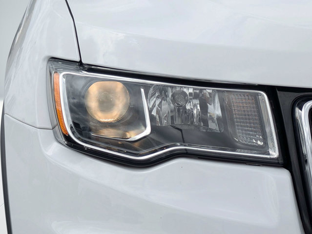 Certified 2021 Jeep Grand Cherokee Laredo RWD image 9