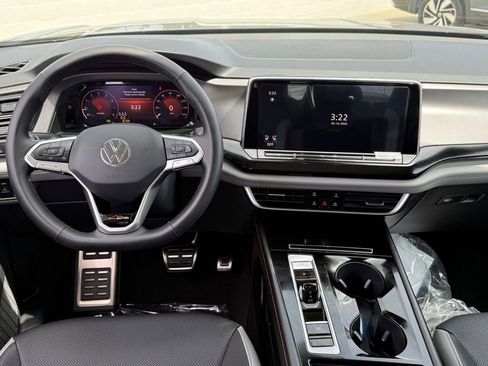 New 2026 Volkswagen Atlas Peak Edition AWD/4WD image 25