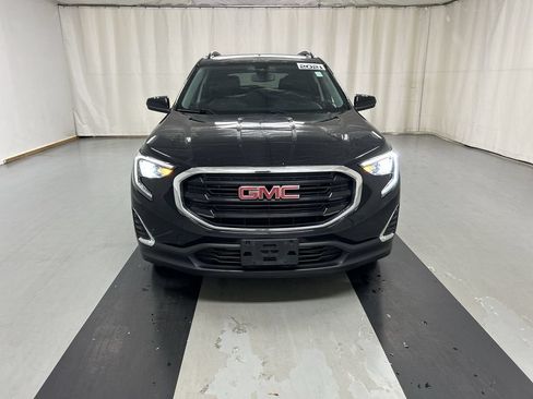 Used 2021 GMC Terrain SLE w/ Driver Convenience Package AWD/4WD image 3