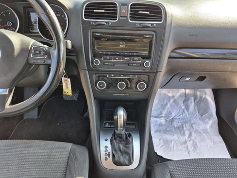 Used 2013 Volkswagen Jetta S image 24