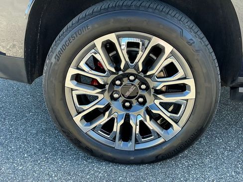 Used 2024 GMC Yukon Denali Ultimate image 14