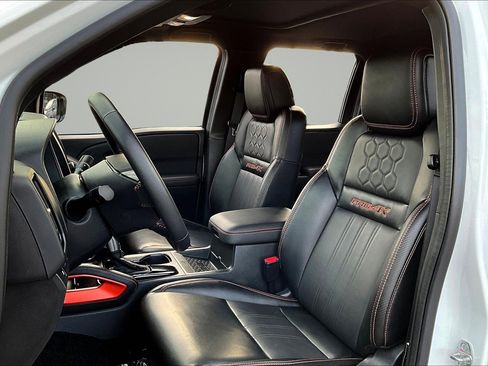 Used 2023 Nissan Frontier PRO-4X w/ Pro-4X Premium Package image 21