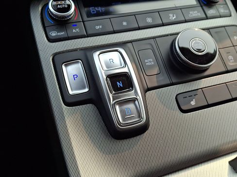 Certified 2024 Hyundai Palisade SEL FWD image 14