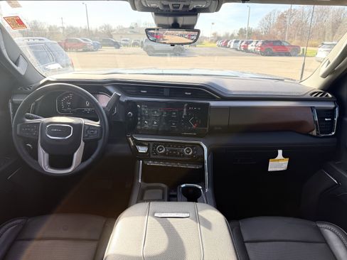 Certified 2024 GMC Sierra 2500 Denali w/ Denali Reserve Package image 17