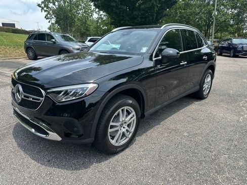 Used 2023 Mercedes-Benz GLC 300 4MATIC image 1
