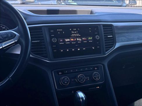 Used 2020 Volkswagen Atlas Cross Sport SE AWD/4WD image 12