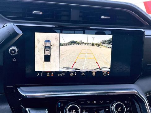 Used 2025 GMC Sierra 2500 Denali Ultimate AWD/4WD image 27