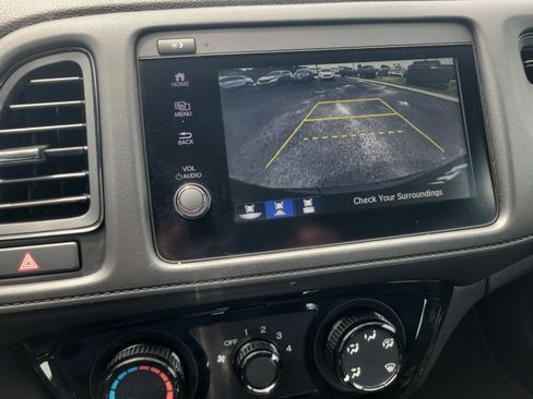 Used 2019 Honda HR-V Sport image 25