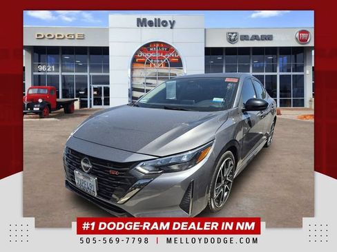 Used 2025 Nissan Sentra SR FWD image 1