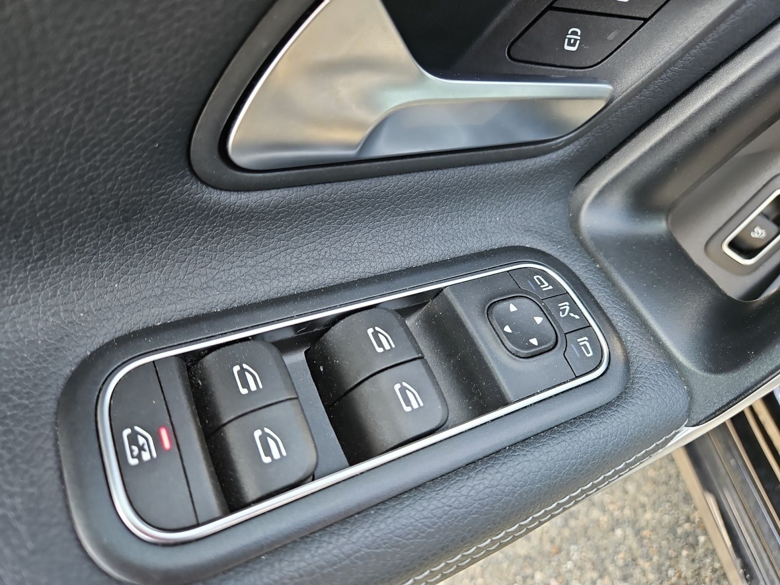 Used 2025 Mercedes-Benz CLA 250 4MATIC image 21