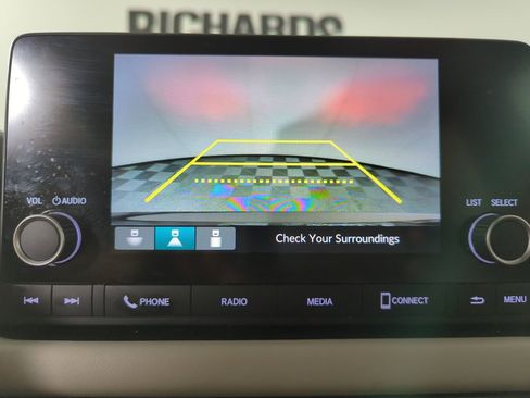 Used 2025 Honda HR-V LX image 16