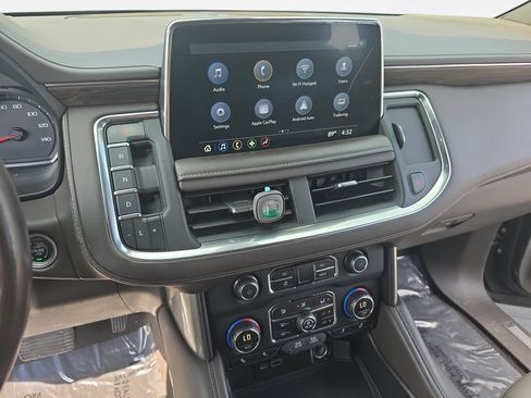 Used 2021 Chevrolet Tahoe LT w/ LT Signature Package AWD/4WD image 21