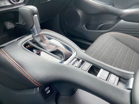 Used 2025 Honda HR-V Sport image 26