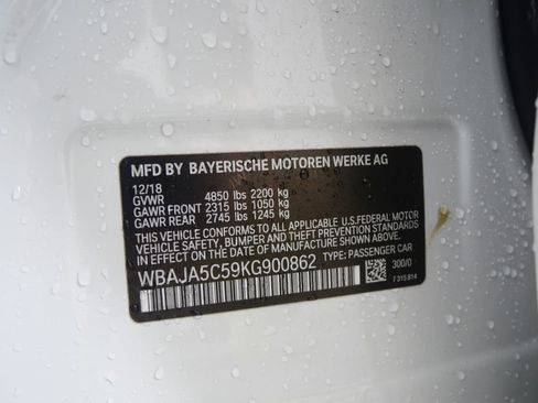 Used 2019 BMW 530i w/ M Sport Package image 28