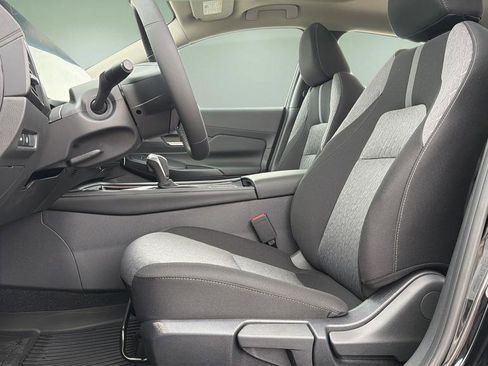 New 2026 Nissan Sentra SV w/ SV Convenience Package FWD image 22
