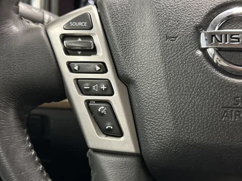 Used 2016 Nissan Titan SL AWD/4WD image 17