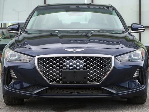 Used 2019 Genesis G70 2.0T Sport RWD image 2