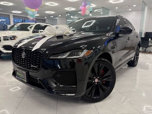 Used 2021 Jaguar F-PACE R-Dynamic S image 1