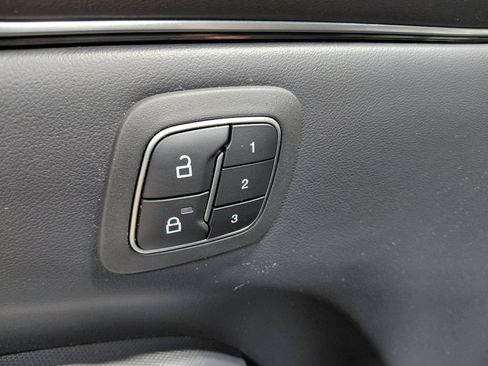 Certified 2025 Ford Mustang Mach-E Premium AWD/4WD image 8