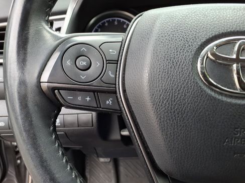 Used 2021 Toyota Camry SE image 17