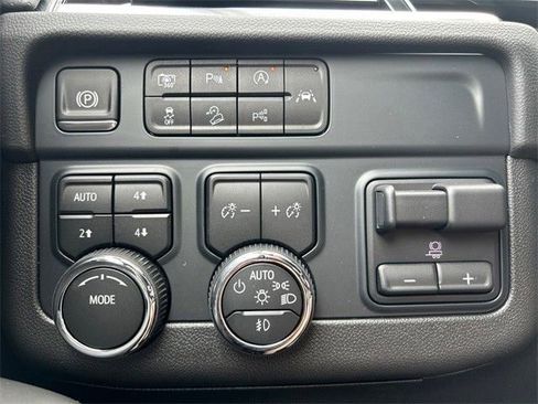 New 2025 Chevrolet Tahoe Premier AWD/4WD image 23