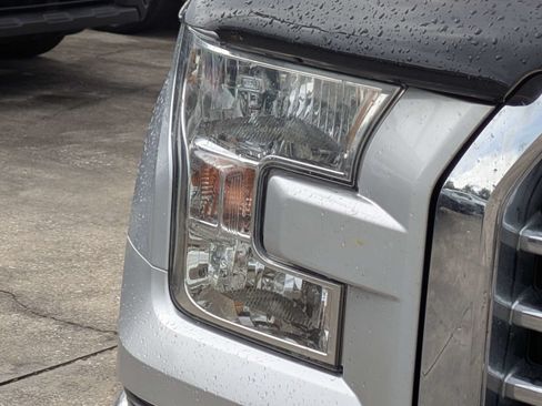Used 2017 Ford F150 XLT w/ Equipment Group 302A Luxury RWD image 10
