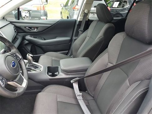 Used 2024 Subaru Outback Premium image 5