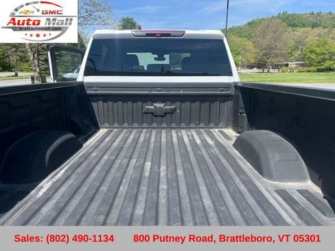 Used 2022 Chevrolet Silverado 2500 Custom w/ Custom Convenience Package AWD/4WD image 25