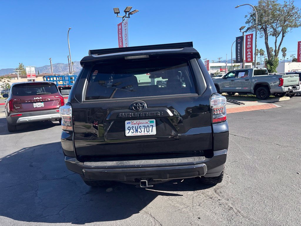 Used 2022 Toyota 4Runner TRD Off-Road Premium w/ Moonroof Package AWD/4WD image 5