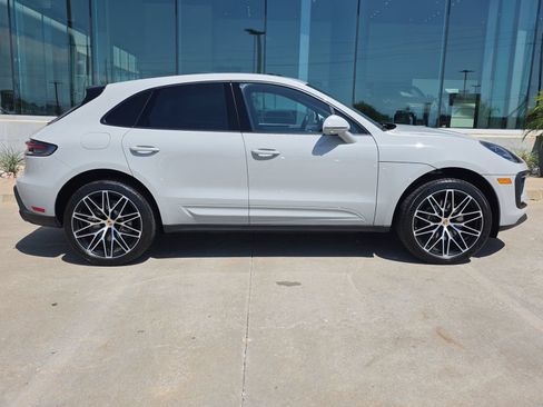 New 2026 Porsche Macan AWD/4WD image 8