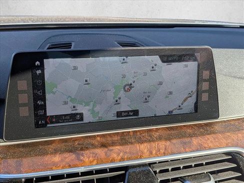 Used 2017 BMW 530i xDrive image 11