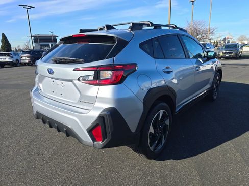 Used 2024 Subaru Crosstrek 2.5i Limited w/ Crosstrek Mirror Package image 3
