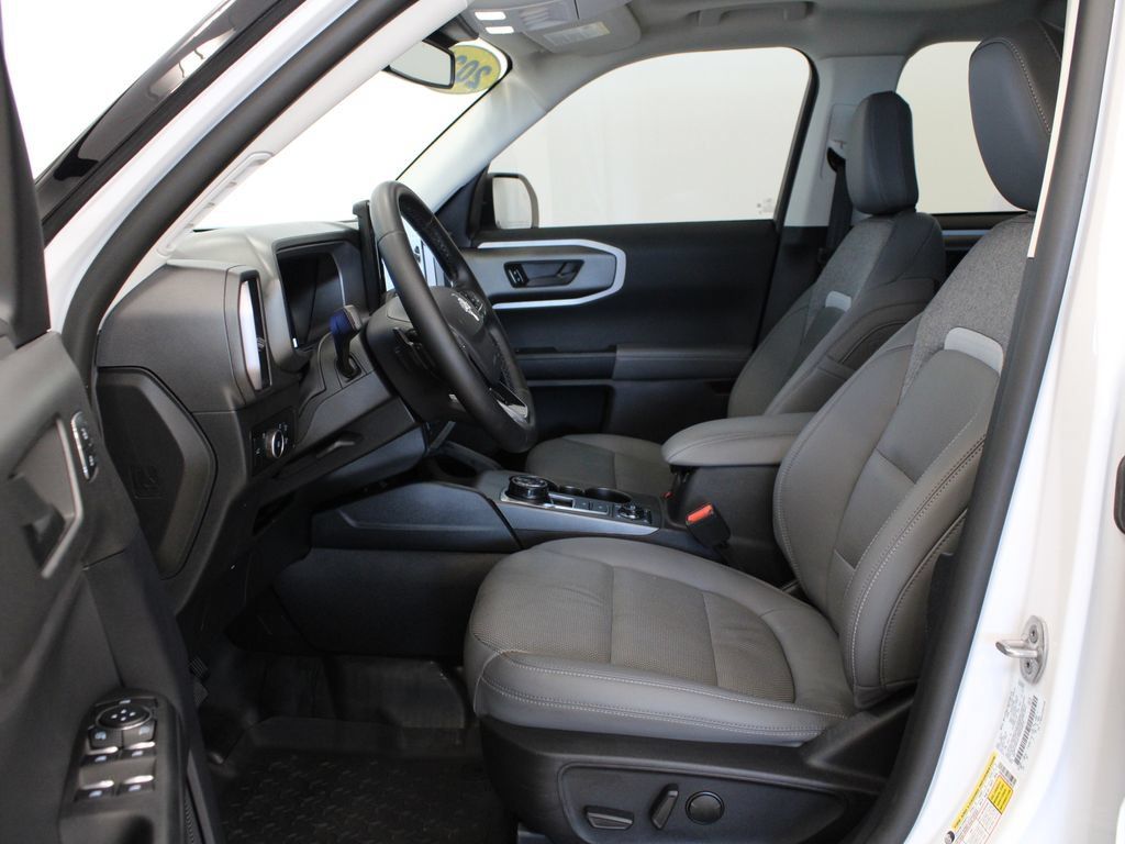 Used 2025 Ford Bronco Sport Badlands w/ Badlands Tech Package AWD/4WD image 10