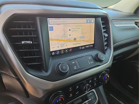 Used 2020 GMC Acadia Denali w/ Technology Package FWD image 7