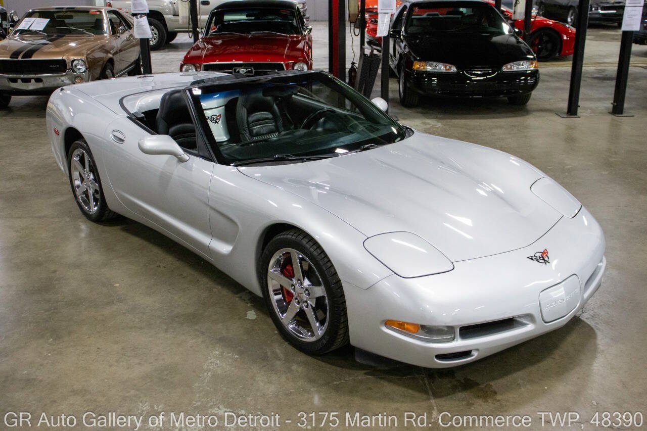 Used 2002 Chevrolet Corvette Convertible w/ Preferred Equipment Group2 RWD image 10