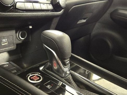 Used 2023 Nissan Kicks SR w/ SR Premium Package FWD image 23