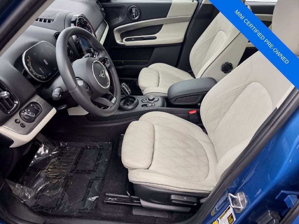 Used 2023 MINI Cooper Countryman S w/ Signature Upholstery Package FWD image 9