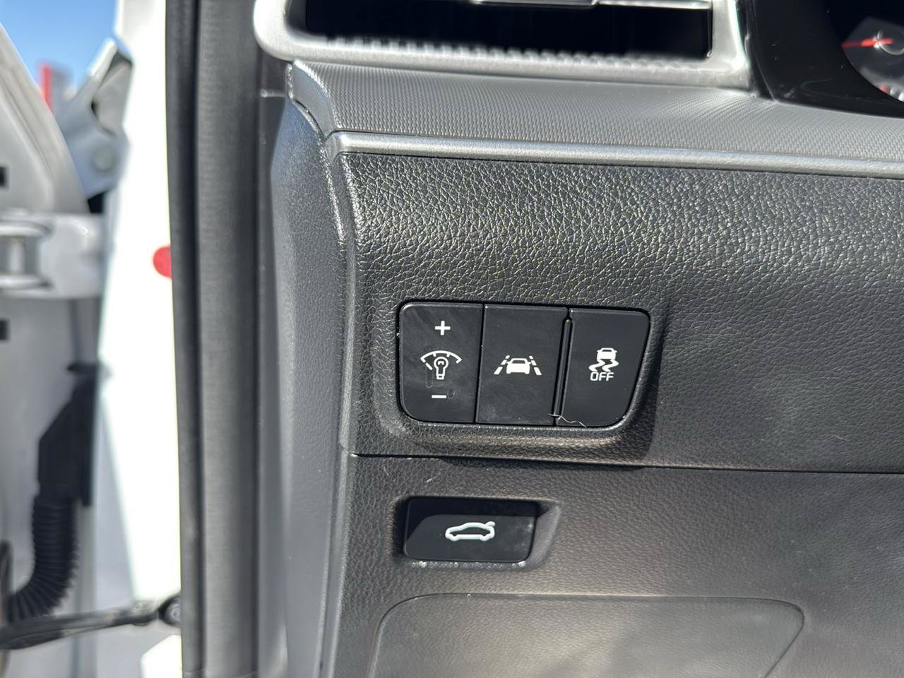 Used 2021 Kia K5 LXS FWD image 24