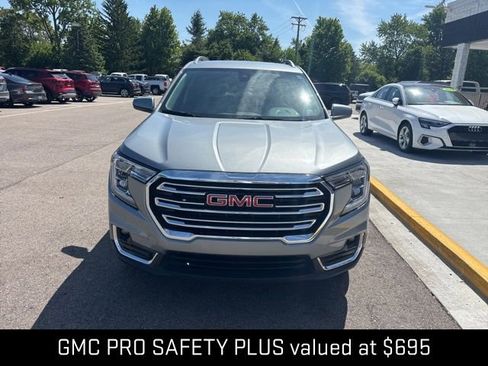 Used 2024 GMC Terrain SLT w/ LPO, Floor Liner Package AWD/4WD image 3