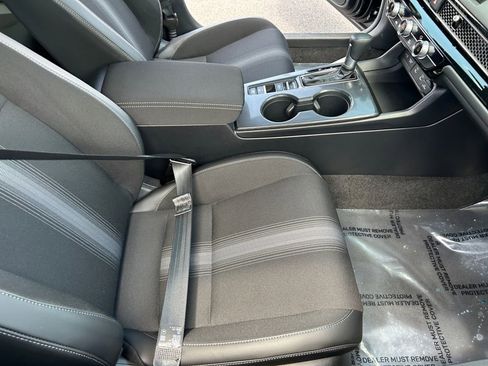 Used 2025 Honda Civic Sport image 24