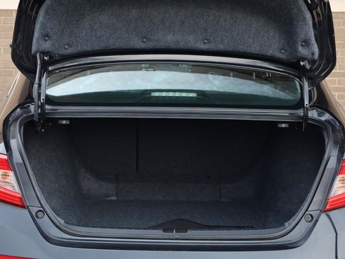 Used 2021 Honda Accord EX-L image 10
