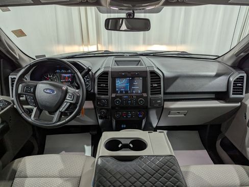 Used 2018 Ford F150 XLT w/ Equipment Group 302A Luxury image 11
