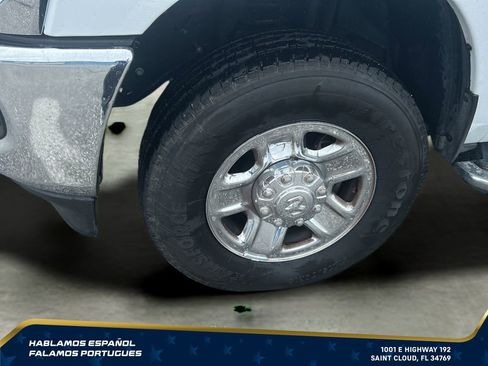 Used 2024 RAM 3500 Tradesman w/ Chrome Appearance Group AWD/4WD image 34