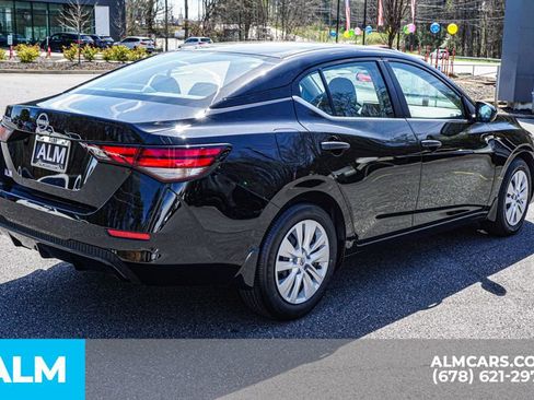 Used 2025 Nissan Sentra S image 6