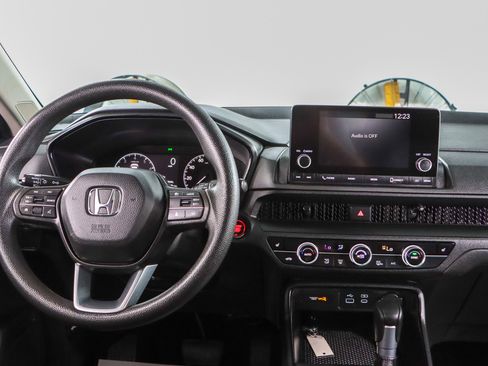 Used 2024 Honda CR-V EX image 17