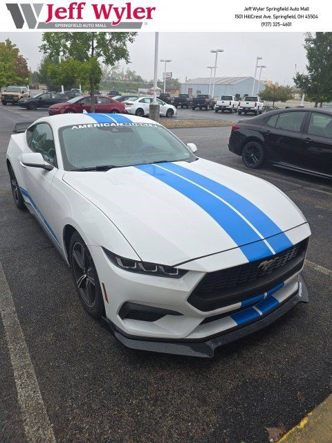 Used 2024 Ford Mustang Coupe RWD image 1