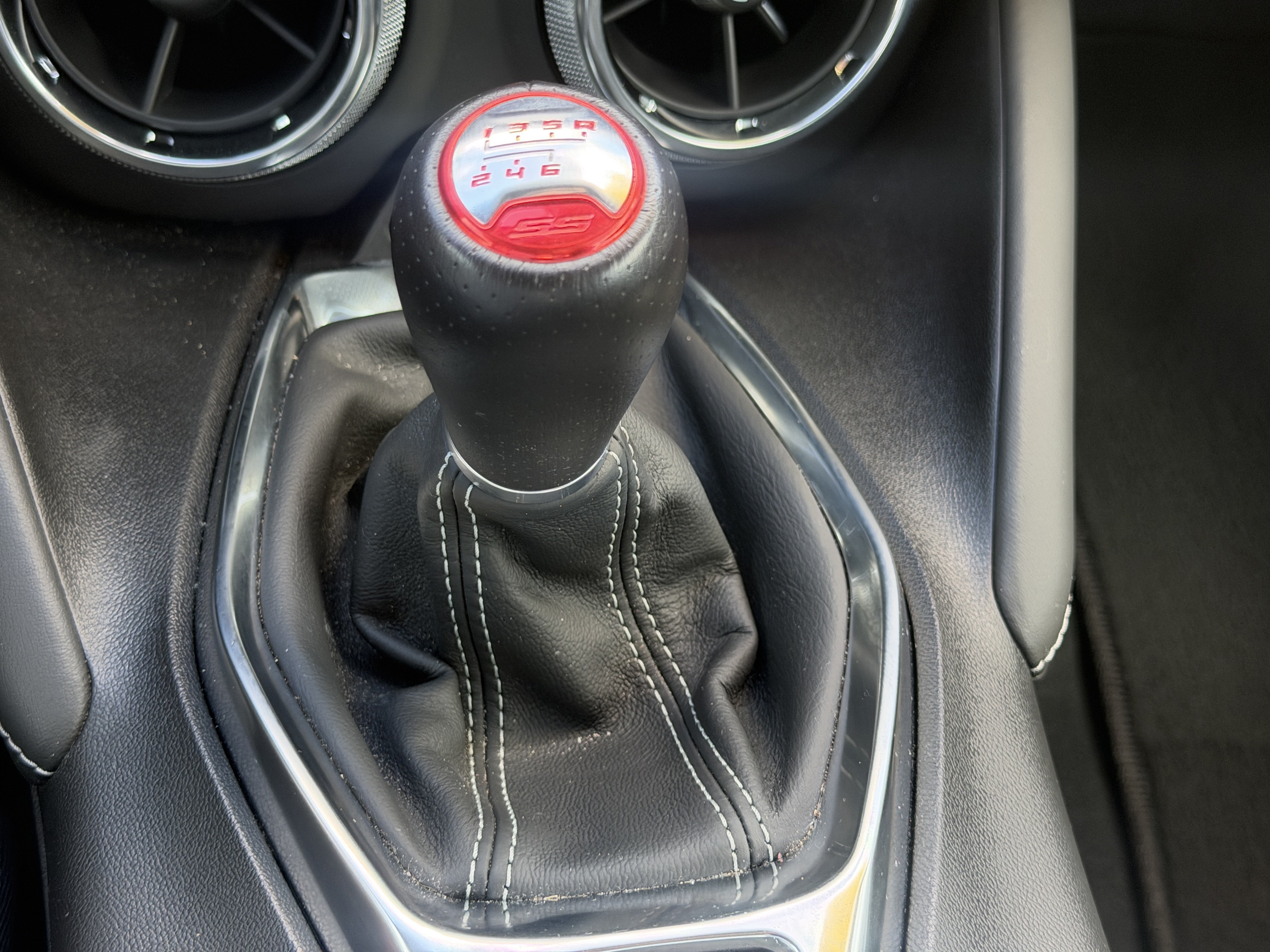 Used 2019 Chevrolet Camaro SS RWD image 22