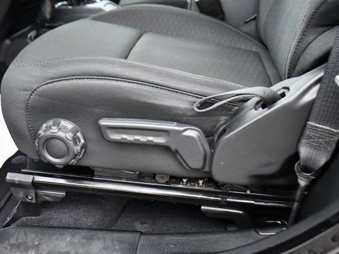 Used 2021 Jeep Wrangler Sport image 21