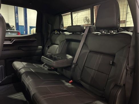 Used 2024 Chevrolet Silverado 1500 High Country AWD/4WD image 42