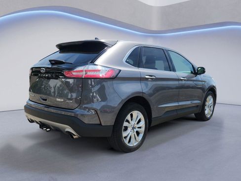 Used 2022 Ford Edge Titanium w/ Equipment Group 301A AWD/4WD image 3